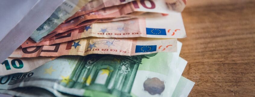 Hoe gaan jullie om met het geven van de vrijwilligersvergoeding?